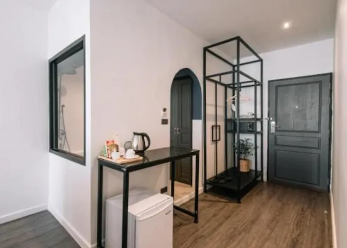 Hotel Kowtha Rivertel