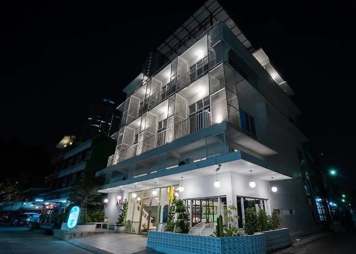Hotel Kowtha Rivertel 3*