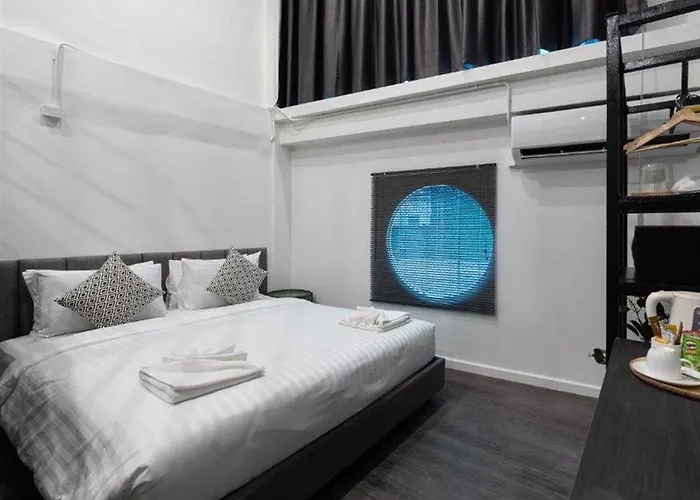 Kowtha Rivertel 3*