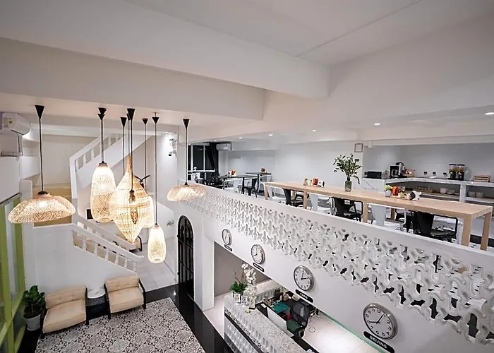 Kowtha Rivertel 3*
