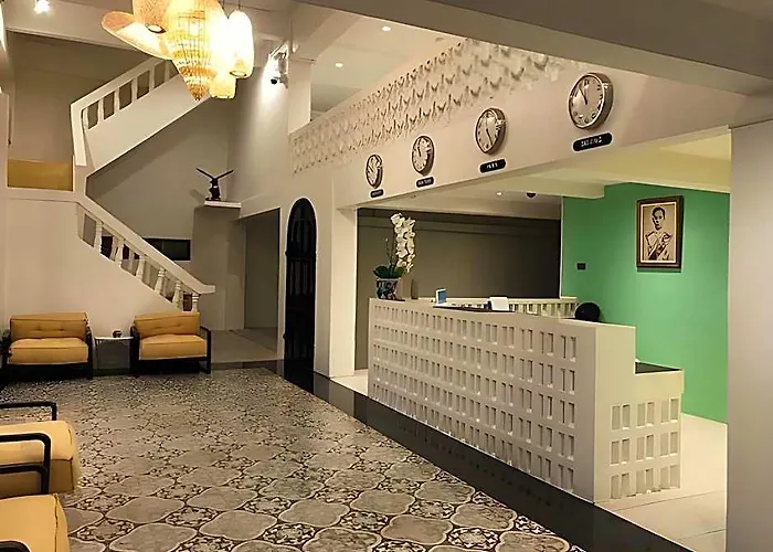 Hotel Kowtha Rivertel 3*